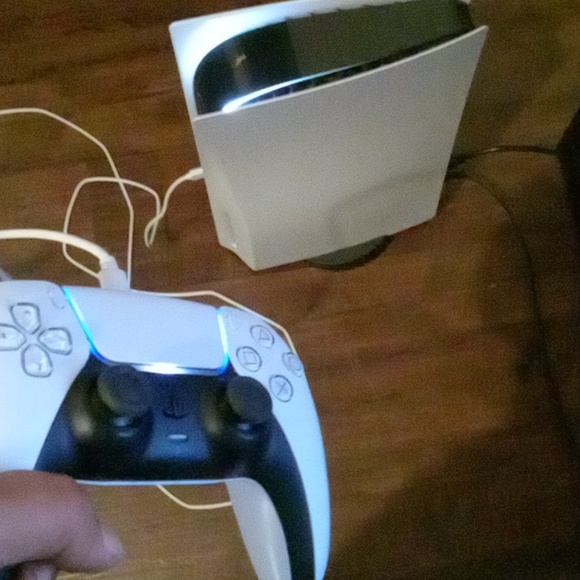 Ps5 - Picture 2 of 2